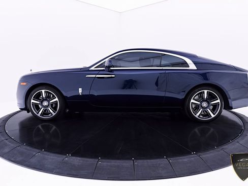 Used 2017 Rolls-Royce Wraith RWD image 14