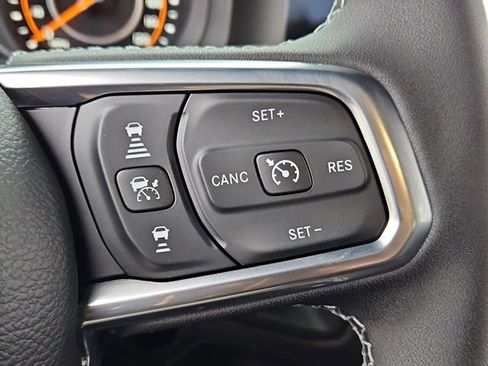 New 2026 Jeep Wrangler Unlimited Sahara AWD/4WD image 22