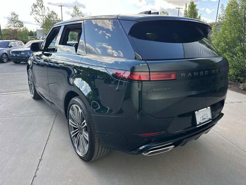 New 2026 Land Rover Range Rover Sport Dynamic SE AWD/4WD image 7