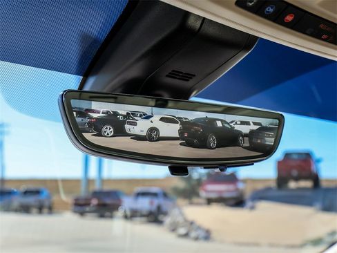 Used 2022 GMC Yukon XL Denali w/ Denali Ultimate Package image 34