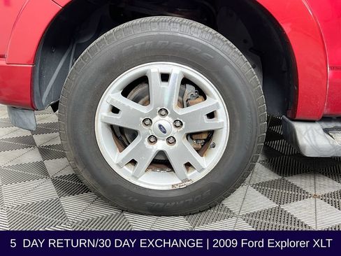 Used 2009 Ford Explorer XLT AWD/4WD image 32