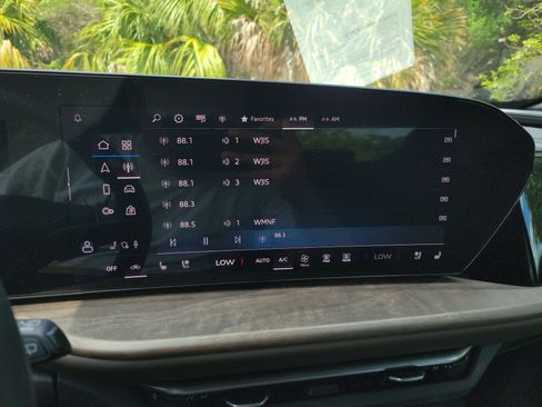 Certified 2025 Audi Q5 Premium Plus w/ Premium Plus AWD/4WD image 19