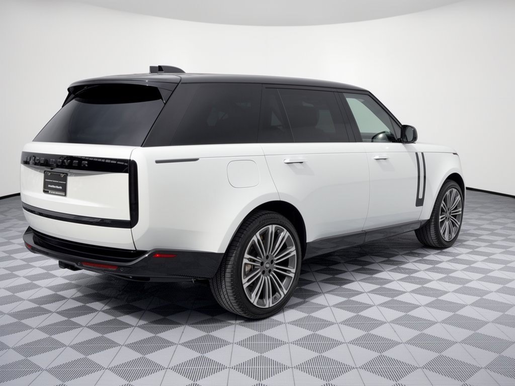 Used 2024 Land Rover Range Rover Long Wheelbase SE AWD/4WD image 9