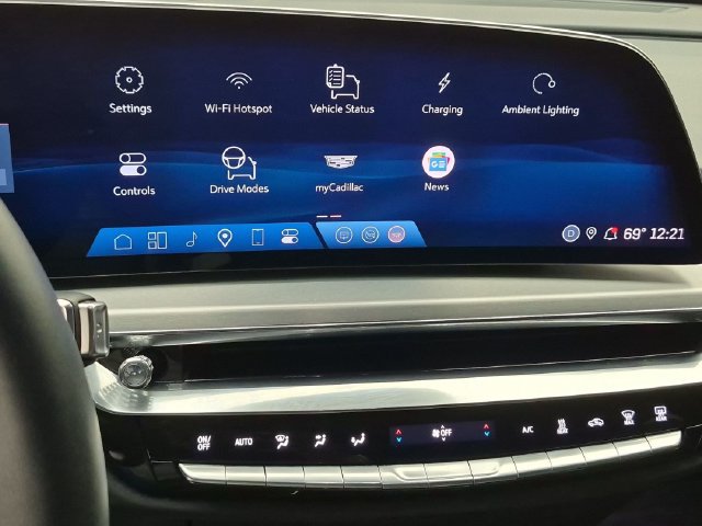Certified 2024 Cadillac Lyriq Sport w/ LPO, Floor Liner Package AWD/4WD image 14