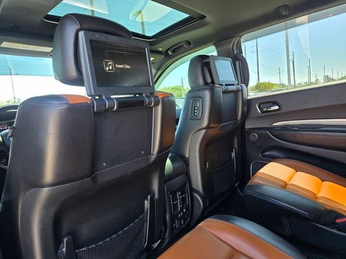Used 2020 Dodge Durango R/T w/ Technology Group RWD image 21