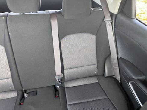 Used 2025 Kia Soul LX w/ LX Technology Package FWD image 36