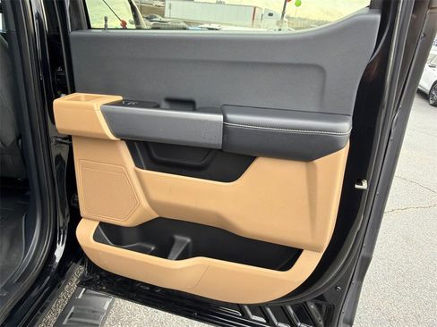 Used 2021 Ford F150 XLT image 16