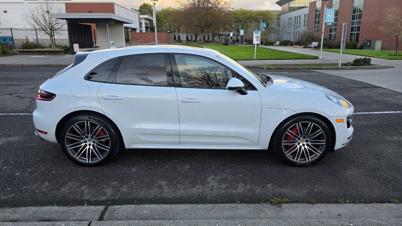 Used 2016 Porsche Macan Turbo w/ Premium Package Plus AWD/4WD image 4