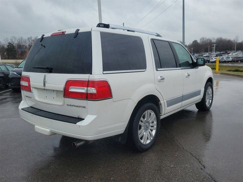 Used 2013 Lincoln Navigator 4WD w/ HD Trailer Tow Pkg image 4