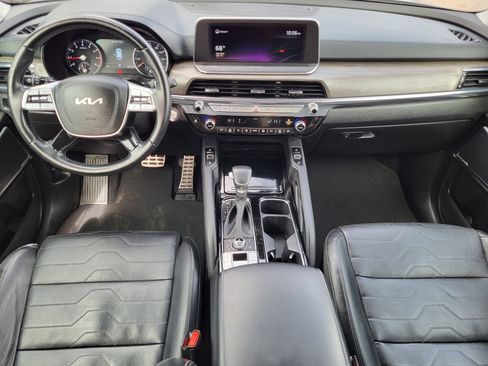 Used 2022 Kia Telluride SX w/ SX Prestige Package image 9