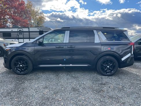 New 2026 Kia Carnival SX image 2