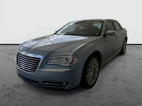 Used 2013 Chrysler 300 C RWD image 1