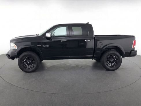 Used 2017 RAM 1500 Laramie AWD/4WD image 6