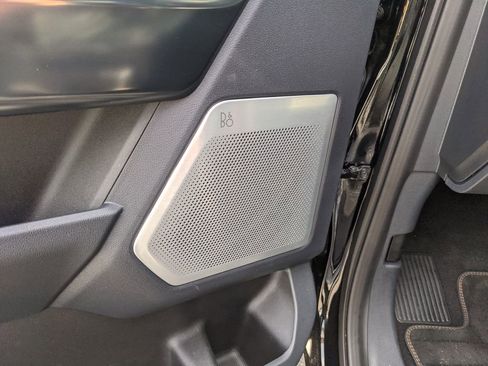 Used 2024 Ford F250 Platinum w/ Tremor Off-Road Package image 21