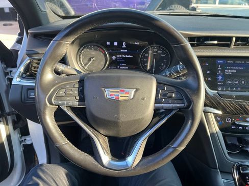 Used 2020 Cadillac XT6 Premium Luxury AWD/4WD image 11