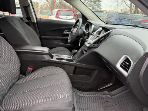 Used 2017 Chevrolet Equinox LS image 14