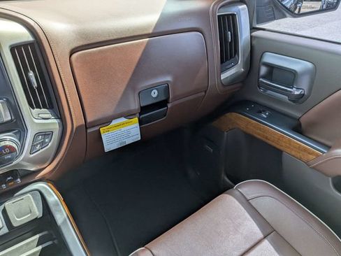 Used 2018 Chevrolet Silverado 1500 High Country RWD image 17