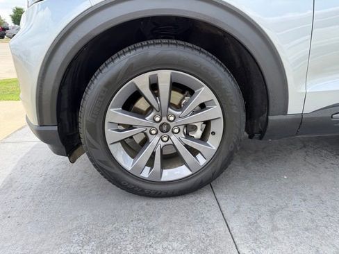 Certified 2023 Ford Explorer XLT w/ Equipment Group 202A RWD image 4