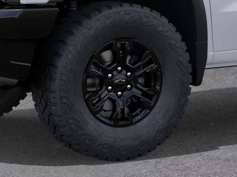 New 2026 Chevrolet Silverado 1500 ZR2 w/ Dark Appearance Package AWD/4WD image 9