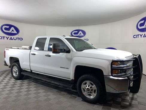 Used 2019 Chevrolet Silverado 2500 W/T image 1