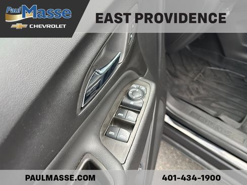 Used 2023 Chevrolet Equinox LT AWD/4WD image 9