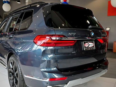 Used 2022 BMW X7 xDrive40i w/ Premium Package image 12