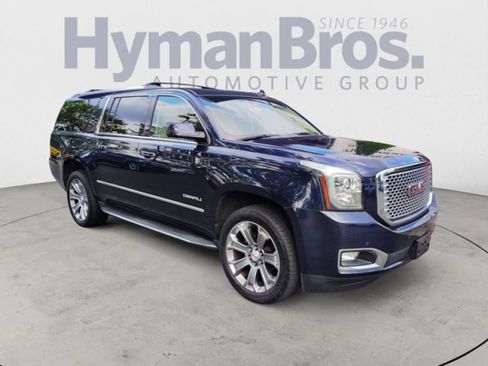 Used 2017 GMC Yukon XL Denali w/ Open Road Package AWD/4WD image 1