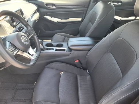 Used 2022 Nissan Altima 2.5 S FWD image 15