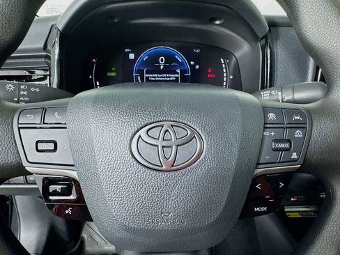 Used 2026 Toyota Camry LE image 16