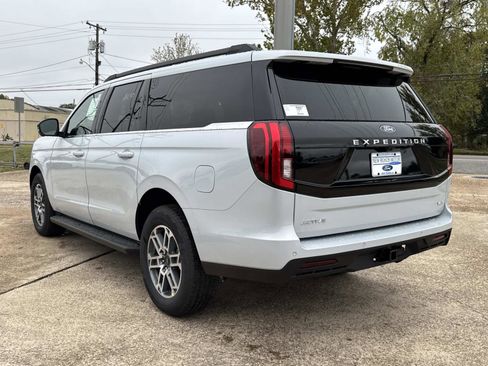 New 2025 Ford Expedition Max Active image 4