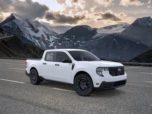 New 2025 Ford Maverick XLT w/ XLT Luxury Package FWD image 7