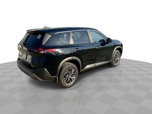 Used 2023 Nissan Rogue S AWD/4WD image 9
