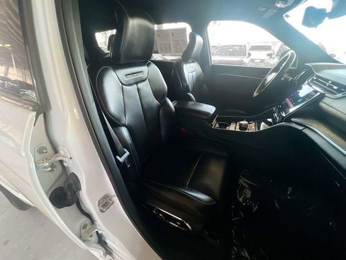 Used 2021 Jeep Grand Cherokee L Overland w/ Luxury Tech Group IV image 30