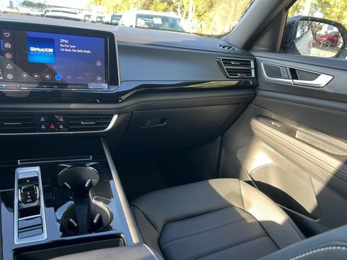 New 2026 Volkswagen Atlas Cross Sport SEL R-Line AWD/4WD image 11