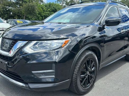 Used 2017 Nissan Rogue SV w/ Midnight Edition FWD image 2
