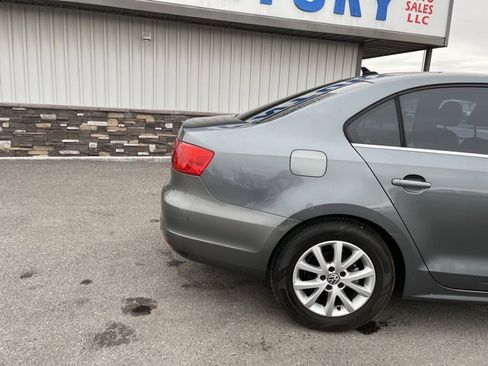 Used 2014 Volkswagen Jetta SE image 16