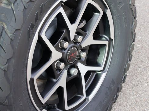 New 2026 Jeep Wrangler Unlimited Rubicon w/ Safety Group image 39