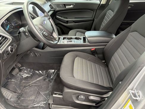 Certified 2023 Ford Edge SE w/ Black Appearance Package AWD/4WD image 19