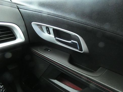 Used 2015 Chevrolet Equinox LT w/ Driver Convenience Package image 25