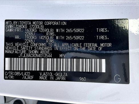 Used 2022 Lexus LX 600 4WD w/ Accessory Package (Z1) image 35