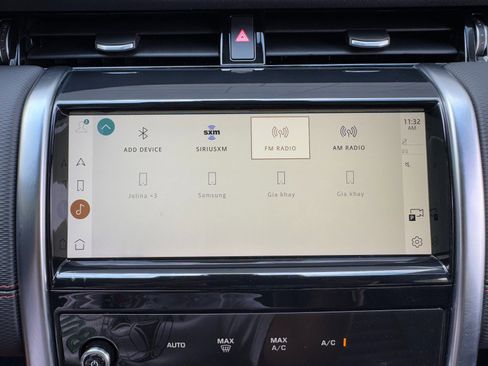 Used 2022 Land Rover Discovery Sport SE R-Dynamic image 25