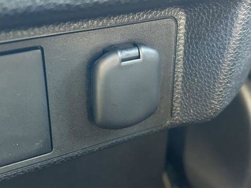 Certified 2025 Toyota Tacoma SR5 image 22