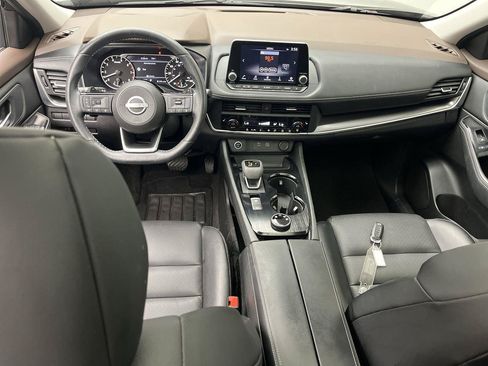 Used 2023 Nissan Rogue SV w/ SV Premium B Package AWD/4WD image 4