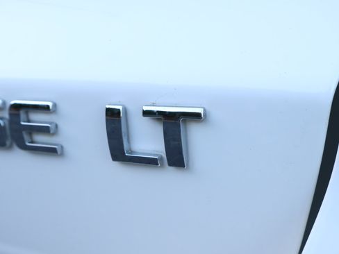 Used 2015 Chevrolet Traverse LT AWD/4WD image 28