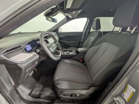 New 2026 Jeep Cherokee Laredo image 15