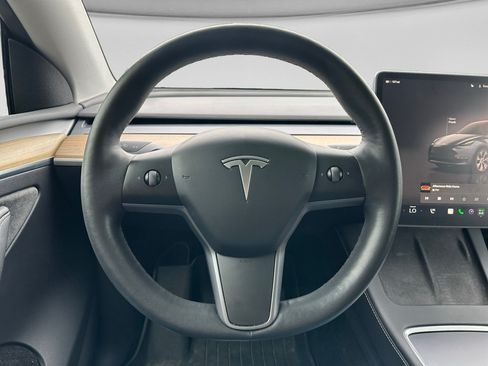 Used 2023 Tesla Model Y Long Range AWD/4WD image 6