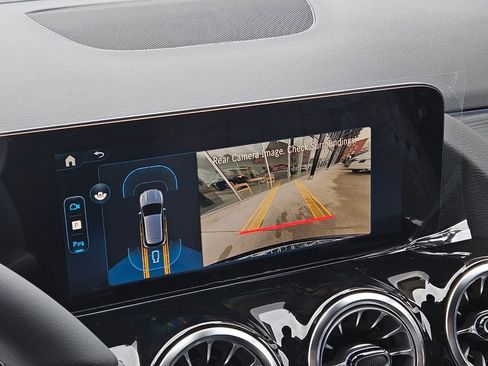 New 2026 Mercedes-Benz GLA 250 4MATIC image 23