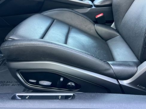 Used 2023 Porsche 911 Carrera image 13