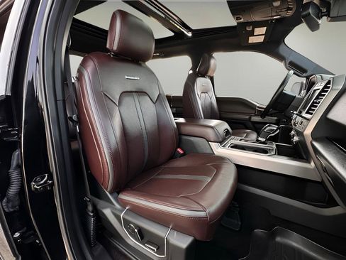 Used 2017 Ford F150 Platinum w/ Equipment Group 701A Luxury AWD/4WD image 23