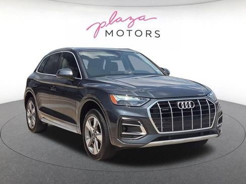 Certified 2023 Audi Q5 2.0T Premium w/ Convenience Package AWD/4WD image 3
